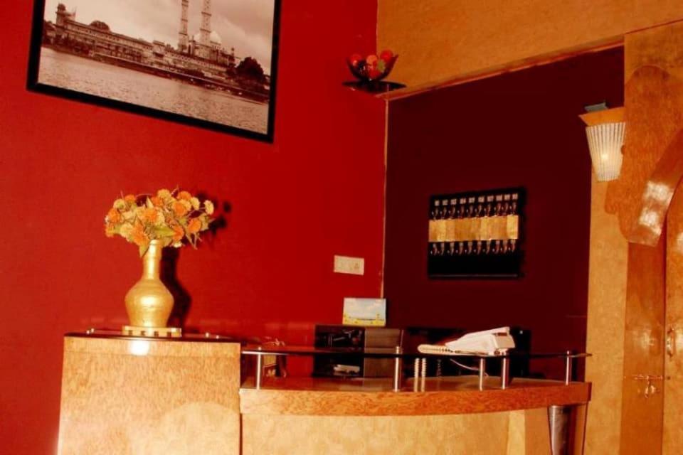 Oyo 27711 Hotel Evergreen Residency Бопал Екстериор снимка
